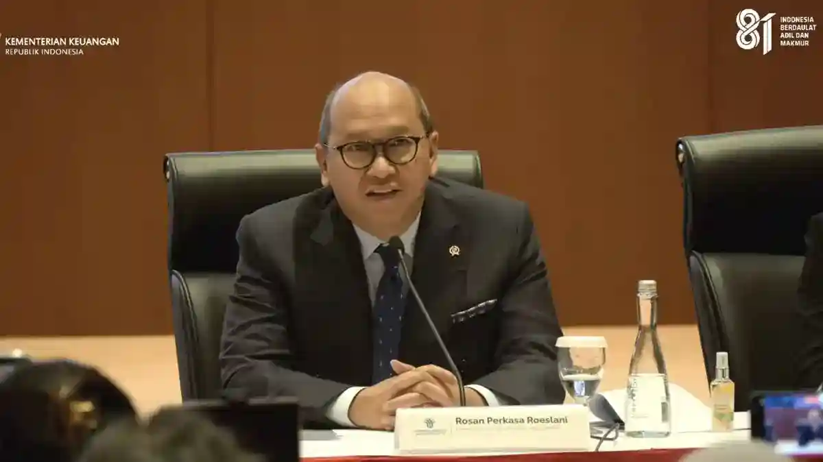Rosan Sebut Modal Investor Tetap Mengalir, Realisasi Dua Tahun Tembus Rp3.923,2 Triliun