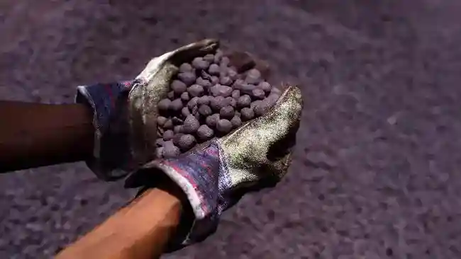 Bijih Besi Memimpin Produksi Logam Dunia, Jauh Melampaui Komoditas Lain