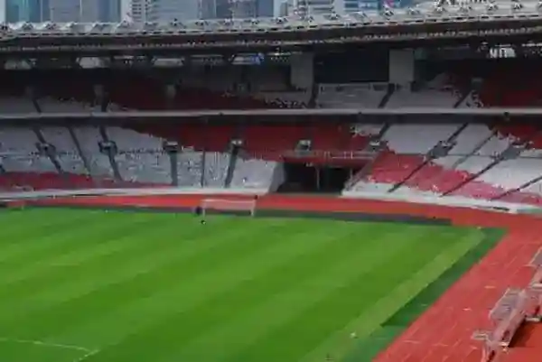 SUGBK Perkuat Struktur Lapangan untuk Menopang Pertandingan dan Konser Besar