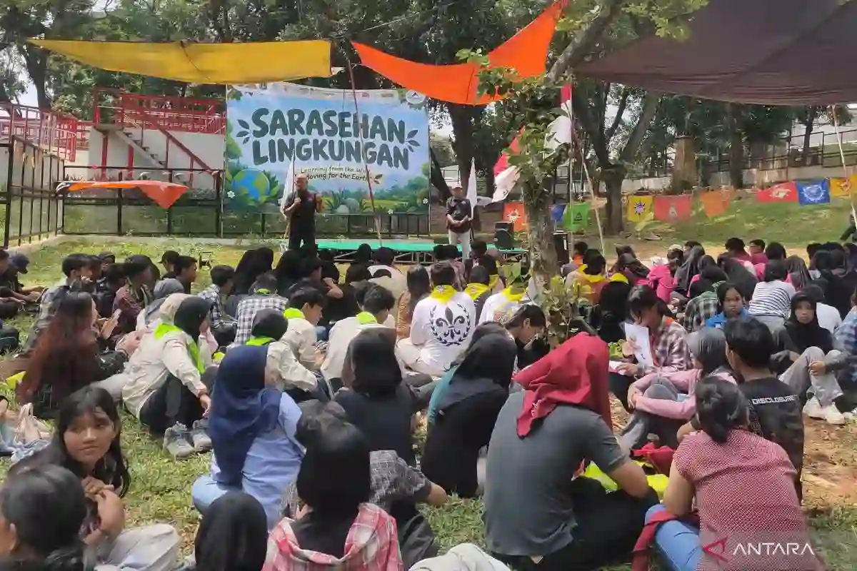 Dari Jejak Karbon hingga Penghijauan Sekolah: Pelajar Diajak Merawat Lingkungan