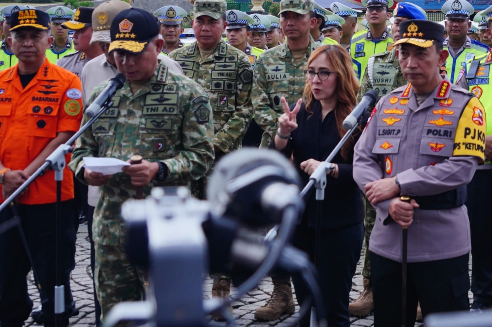 Panglima TNI dan Kapolri Pimpin Apel Gelar Pasukan Operasi Ketupat 2026 di Monas